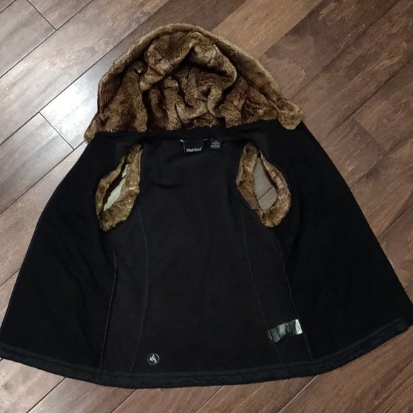 Marmot Black Soft Shell Vest With Faux Fur Hood Women's SIZE SMALL - Picture 4 of 6